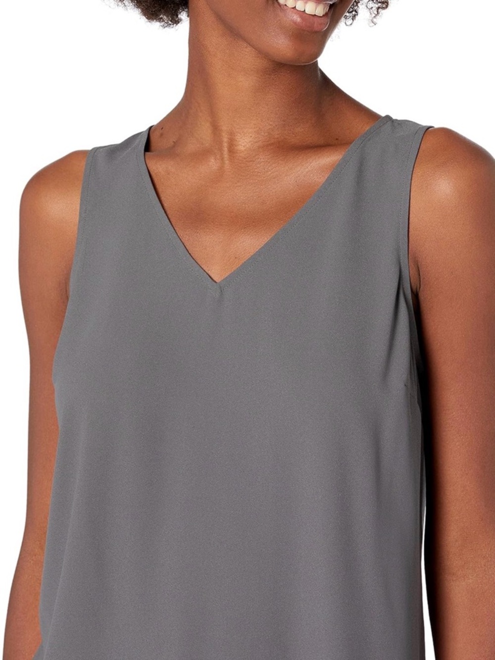 Lark & Ro Sleek Gray V-Neck Sleeveless Camisole